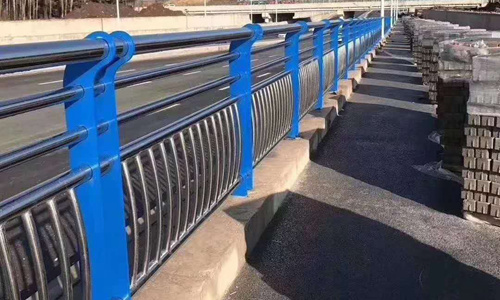 復(fù)合管護欄